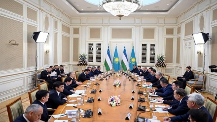 Олмаотада Ўзбекистон ва Қозоғистон президентларининг норасмий учрашув ўтказди