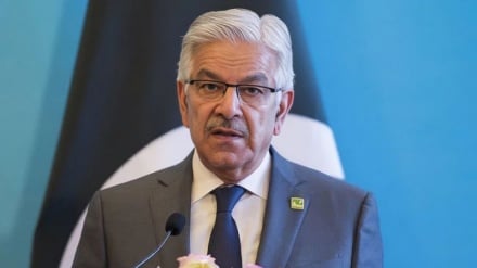 Pakistani defense minister: We stand by Iran / Danger threatening all Islamic countries