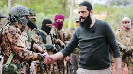 シリア暫定大統領、目指すは国民統合か？　マイノリティ殺害か？